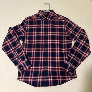 Men’s UntuckIt Button Down Shirt